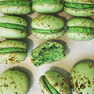 Pistachio Macarons with a ground pistachio white chocolate ganache. ❤️